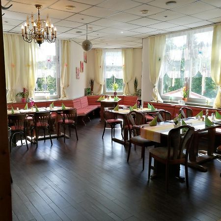 Hotel Restaurant Hohe Tanne Grossbreitenbach Exterior photo